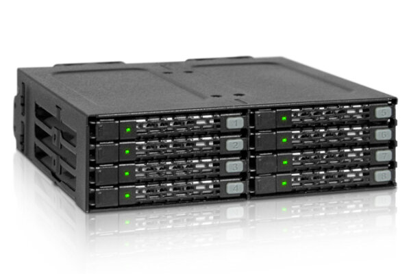 Backplane IcyDock 8x6,3cm SATAI-III in 1x5,25" SSD/HDD 7mm