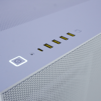 UltraGaming i7-14700KF 32GB DDR5 2TB M.2 RTX5070Ti 16GB WLAN W11Pro