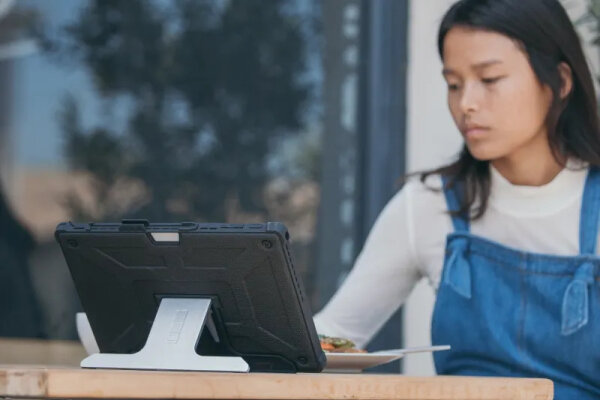 Urban Armor Gear Metropolis