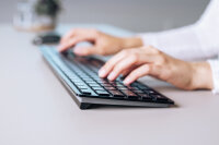 CHERRY TAS KW 9100 SLIM Wireless DE-Layout schwarz/silber